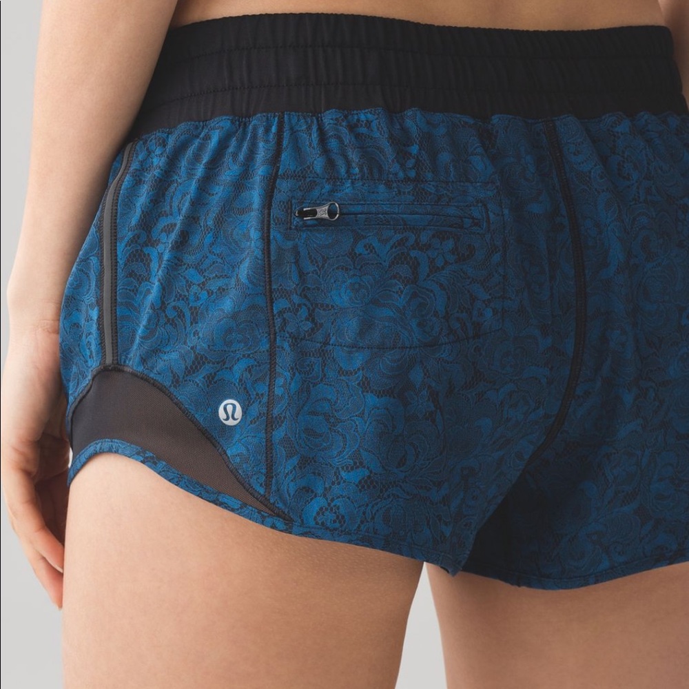 Lululemon hotty hot shorts size 8